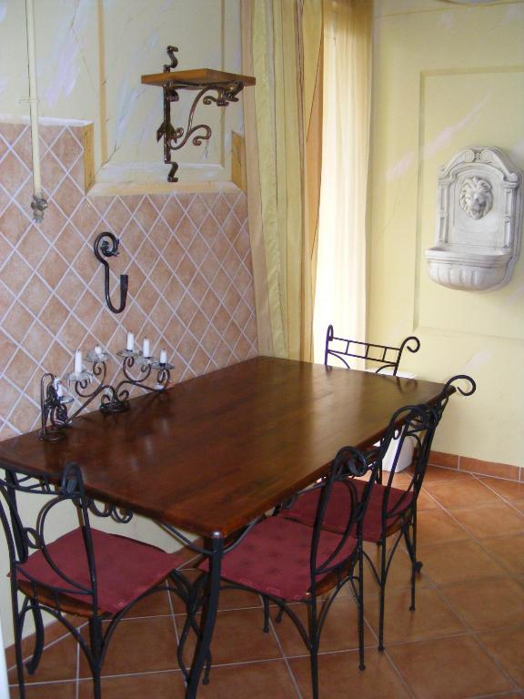 Don Quijote Koezepkori Panzio Es Etterem Hotel Lenti Ruang foto